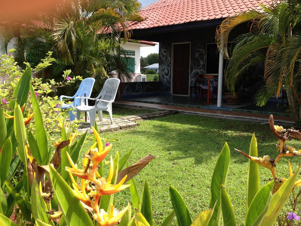 Rainbow Lodge Pantai Cenang  Exteriör bild